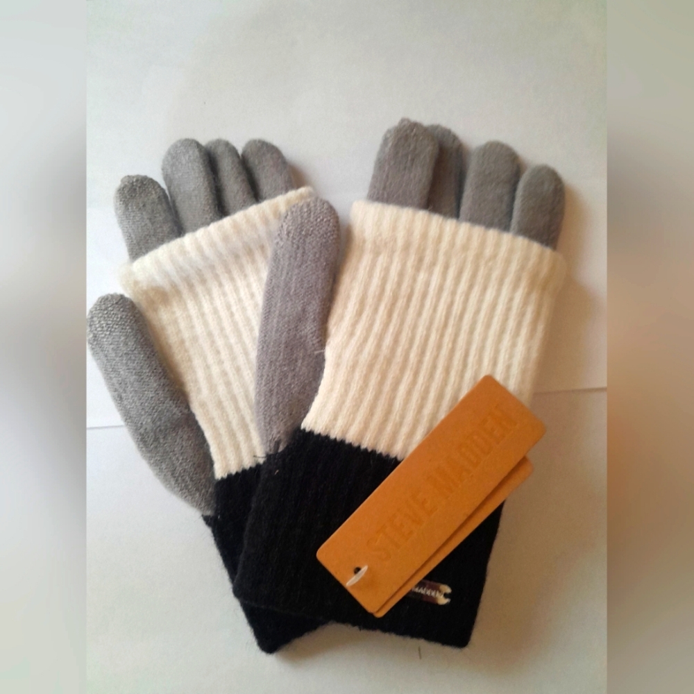 New Steve Madden Color Block Long Cuff Magic Gloves NWT (Touch Screen Cap..)